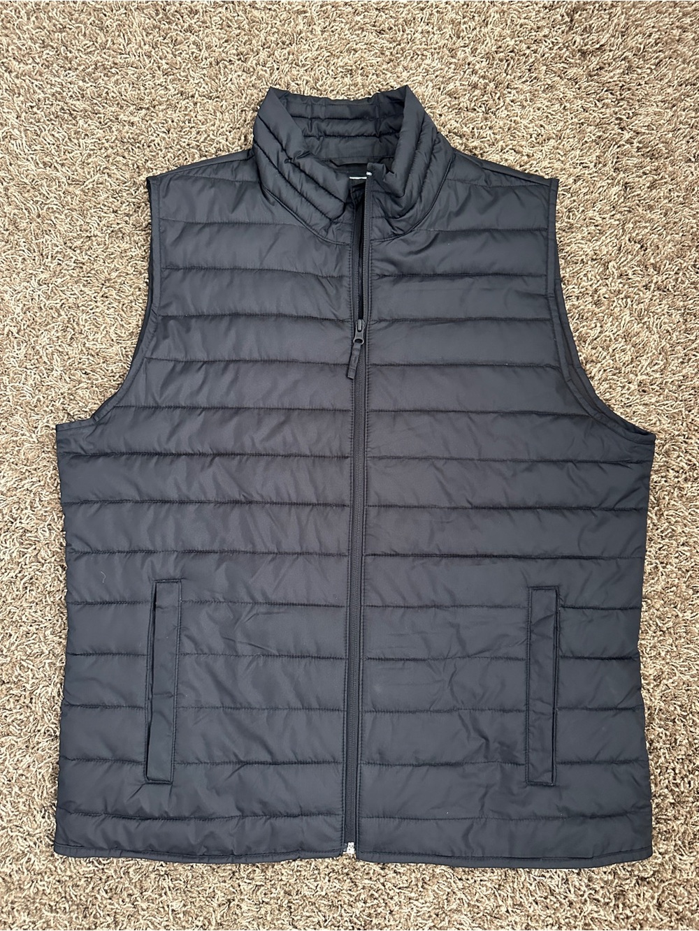 Like New Men's Gap Black Puffer Vest Size L